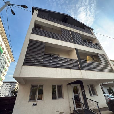 Location longue durée d’un appartement confortable de 2 pièces, Chiajna, Secteur 6, Bucarest, Roumanie